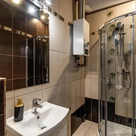 Golden - Great Location - - Freta Apartman *
